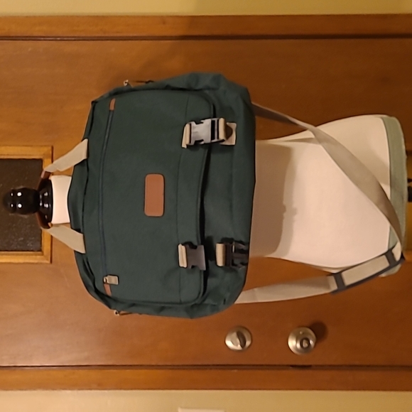 North West Collection Green Bag 💕 - Picture 2 of 12